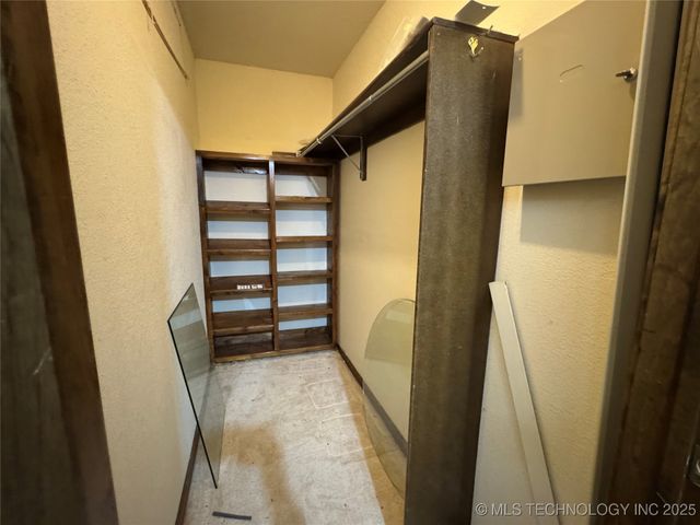 7809 E 77th Place, Tulsa, OK 74133