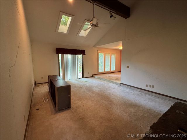 7809 E 77th Place, Tulsa, OK 74133