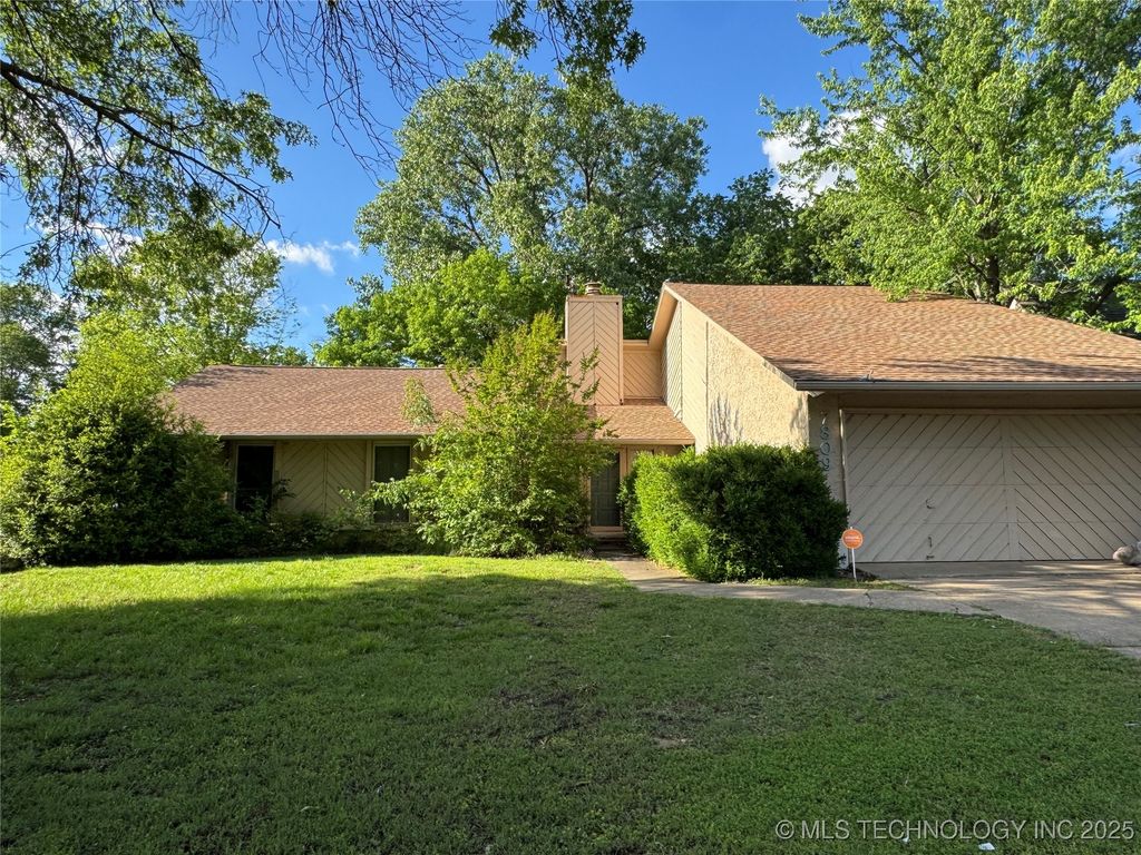 7809 E 77th Place, Tulsa, OK 74133