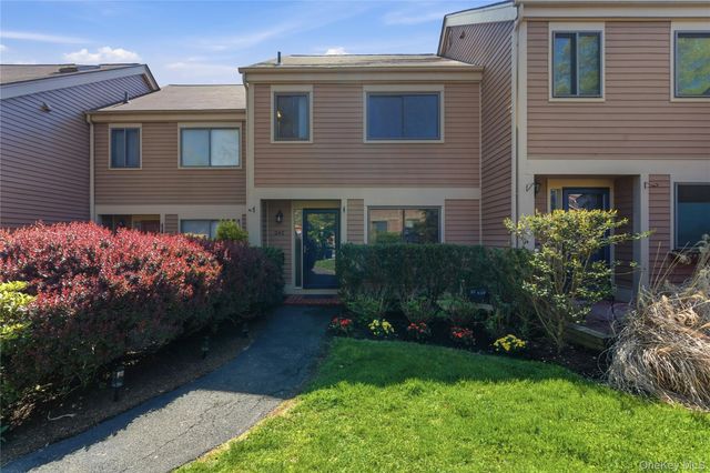 245 Treetop Crescent, Rye Brook, NY 10573