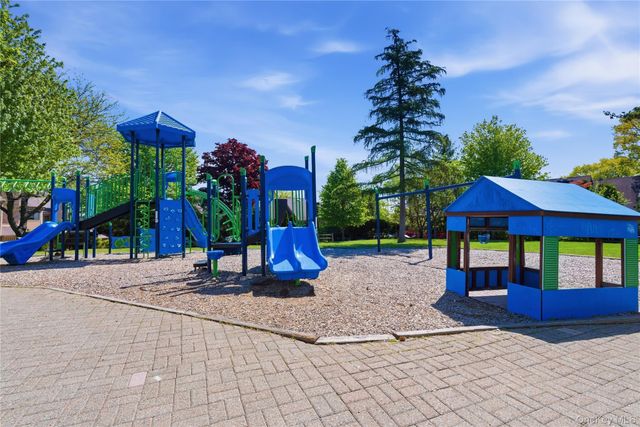 245 Treetop Crescent, Rye Brook, NY 10573