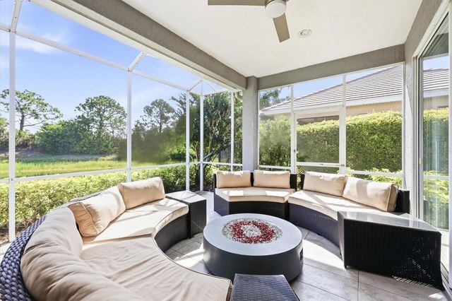 7131 KENSINGTON COURT, University Park, FL 34201