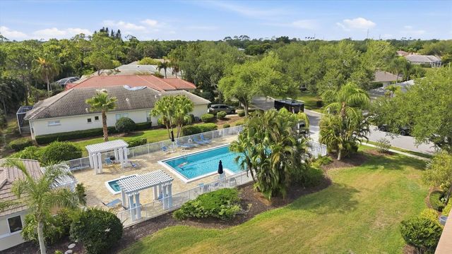 7131 KENSINGTON COURT, University Park, FL 34201
