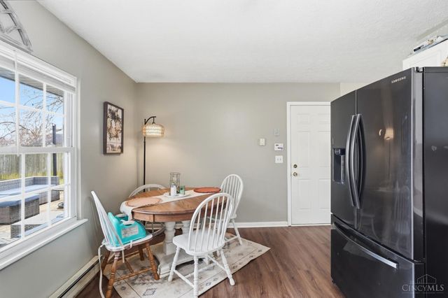 1528 W Meadowbrook Drive, Loveland, OH 45140