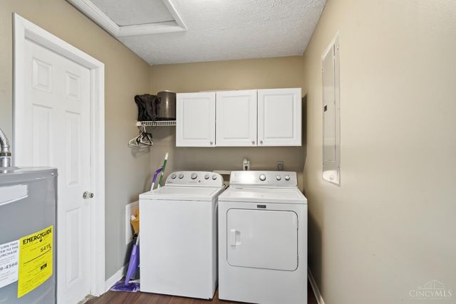 1528 W Meadowbrook Drive, Loveland, OH 45140