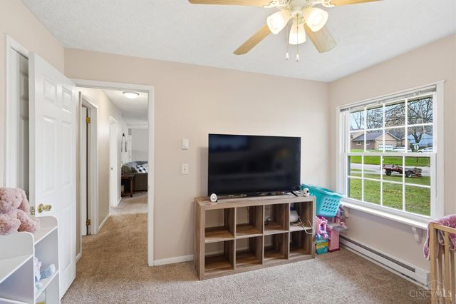 1528 W Meadowbrook Drive, Loveland, OH 45140