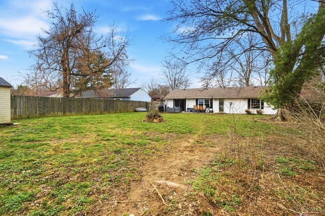 1528 W Meadowbrook Drive, Loveland, OH 45140