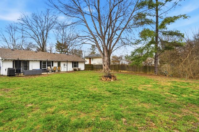 1528 W Meadowbrook Drive, Loveland, OH 45140