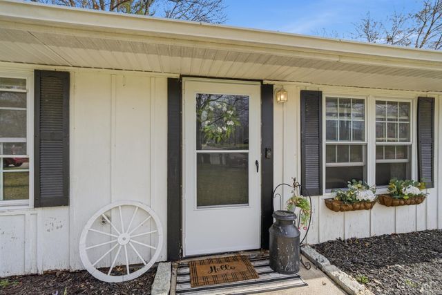 1528 W Meadowbrook Drive, Loveland, OH 45140