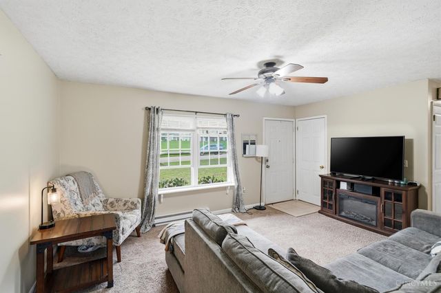 1528 W Meadowbrook Drive, Loveland, OH 45140