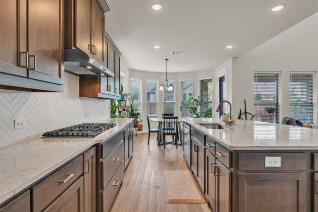 2103 Horizon Drive, Mansfield, TX 76063