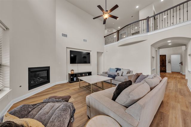 2103 Horizon Drive, Mansfield, TX 76063