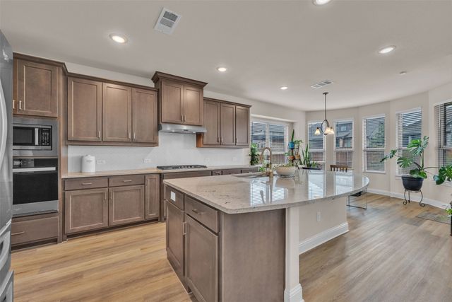 2103 Horizon Drive, Mansfield, TX 76063