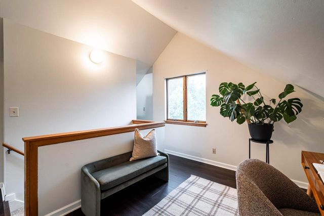 5447 S Lake DRIVE, Cudahy, WI 53110