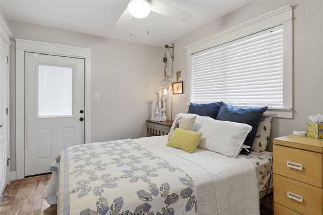 434 E Castleshoals DR, Marble Falls, TX 78654