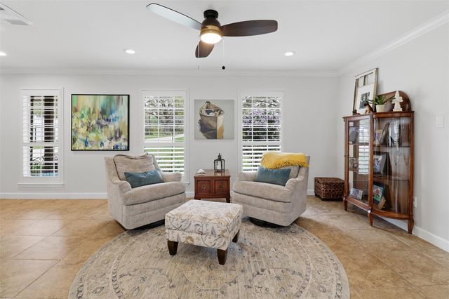 434 E Castleshoals DR, Marble Falls, TX 78654