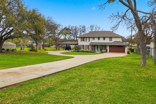 434 E Castleshoals DR, Marble Falls, TX 78654