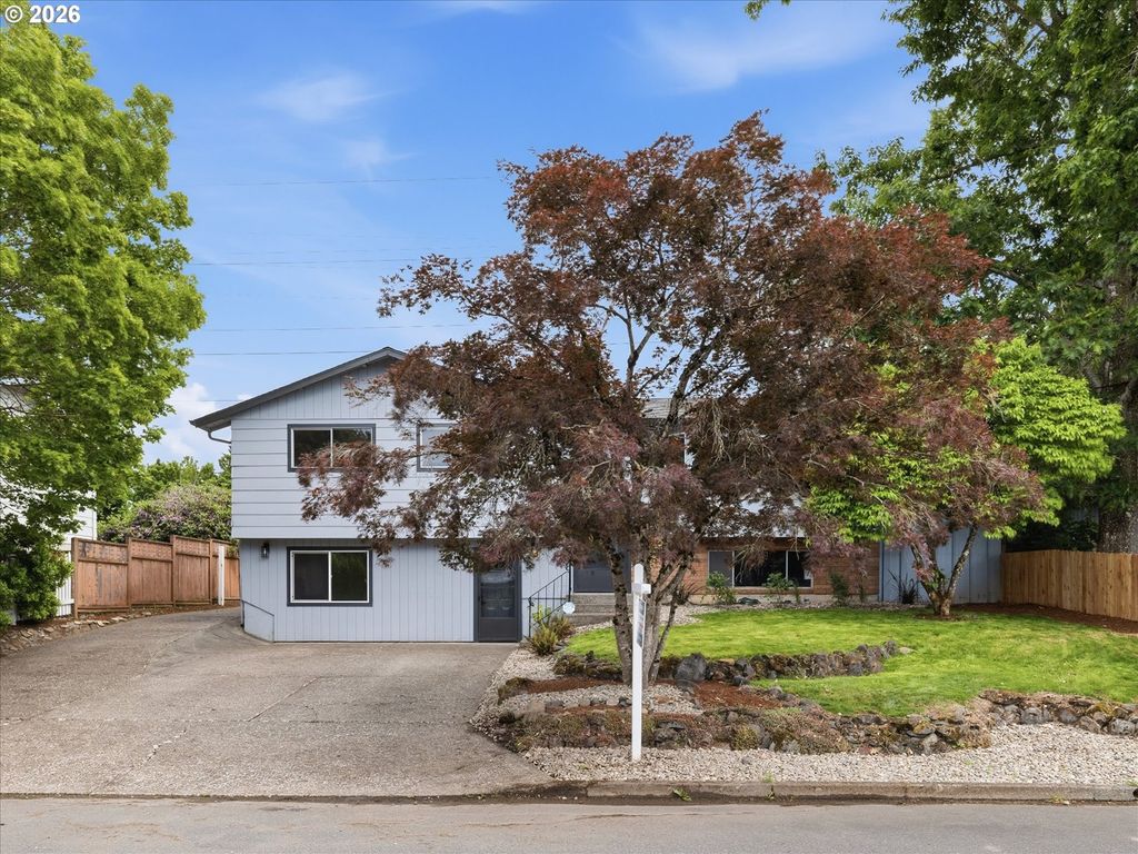 13416 EASTBORNE Dr, Oregon City, OR 97045