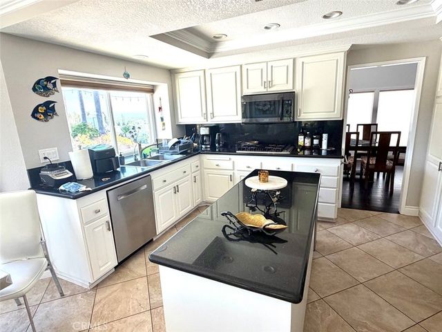 16 Sand Pointe, Laguna Niguel, CA 92677