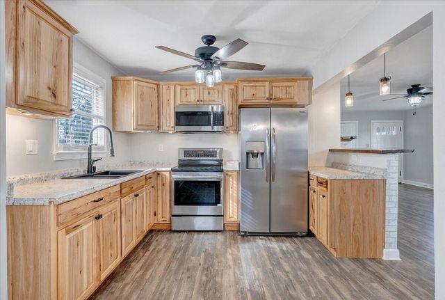 1902 Springfield AVE, Salem, VA 24153