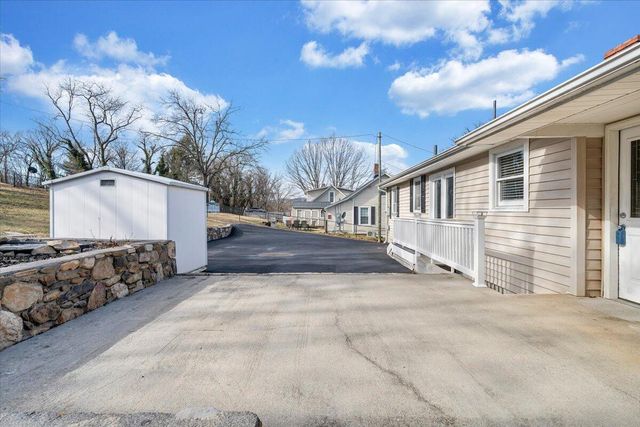 1902 Springfield AVE, Salem, VA 24153