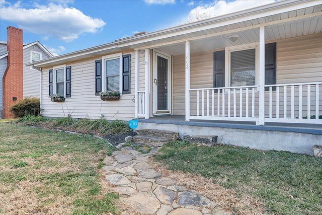 1902 Springfield AVE, Salem, VA 24153