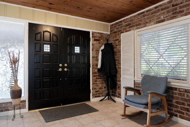 112 E Oleander, Fresno, CA 93706