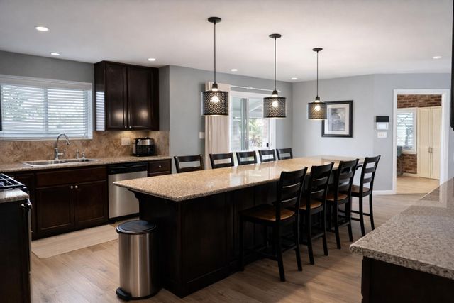 112 E Oleander, Fresno, CA 93706