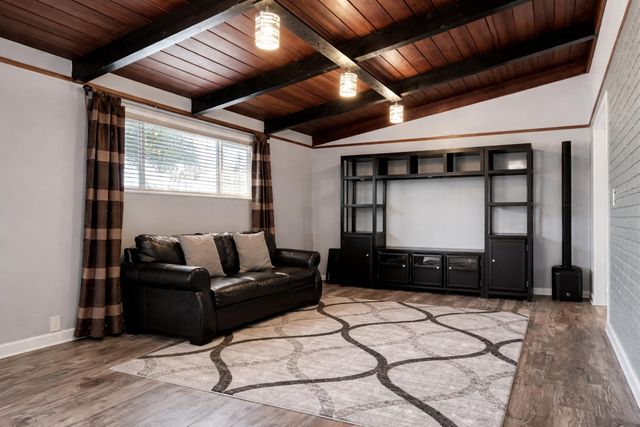 112 E Oleander, Fresno, CA 93706