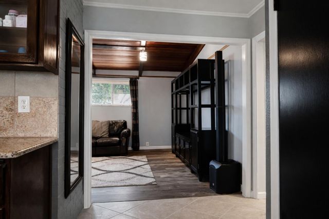 112 E Oleander, Fresno, CA 93706