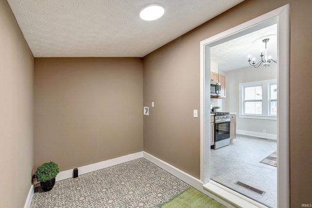 106 N Plank Street, Rossville, IN 46065