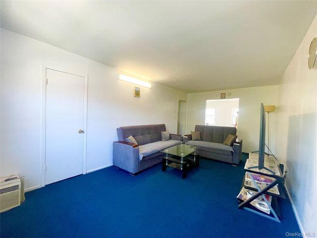 10852 63rd Road, Forest Hills, NY 11375