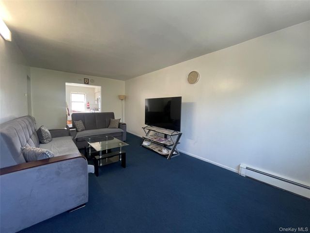 10852 63rd Road, Forest Hills, NY 11375