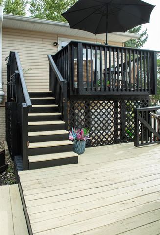 4760 Edgebrook Drive, Waterloo, IA 50701
