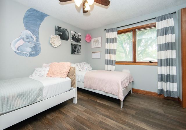 4760 Edgebrook Drive, Waterloo, IA 50701