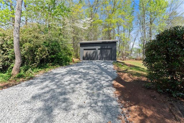 492 Jonney Thomas Road, Cleveland, GA 30528