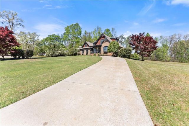 492 Jonney Thomas Road, Cleveland, GA 30528