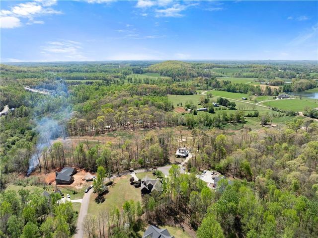 492 Jonney Thomas Road, Cleveland, GA 30528