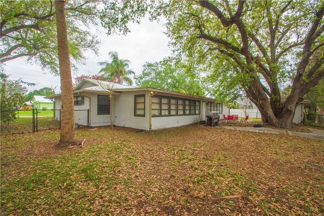 697 Barber Street, Sebastian, FL 32958