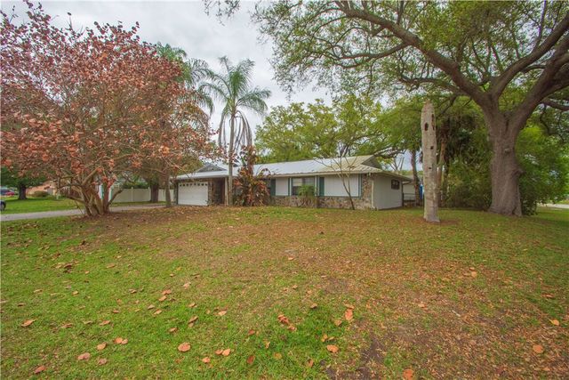 697 Barber Street, Sebastian, FL 32958