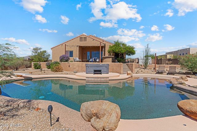 509 E SECO Place, Phoenix, AZ 85086