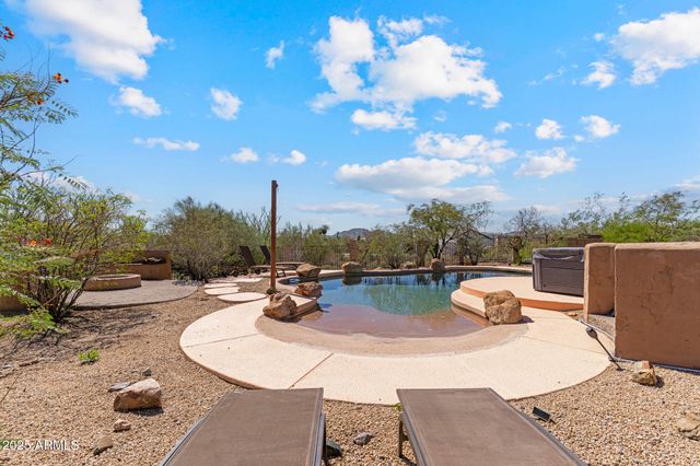 509 E SECO Place, Phoenix, AZ 85086