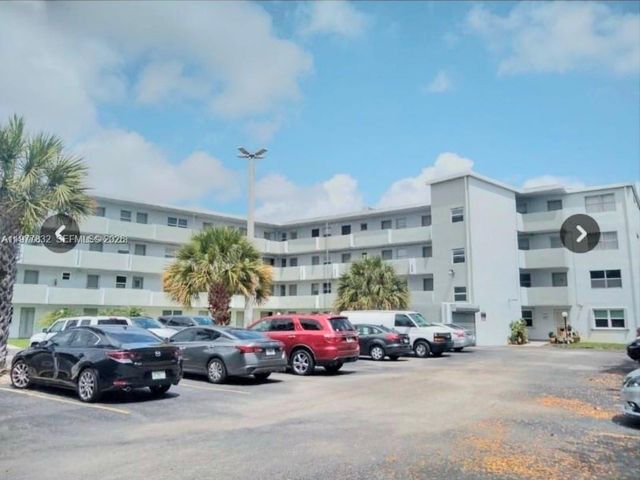 1351 NE 191st St E420, Miami, FL 33179