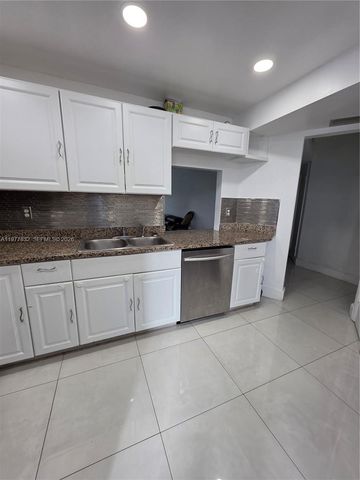 1351 NE 191st St E420, Miami, FL 33179