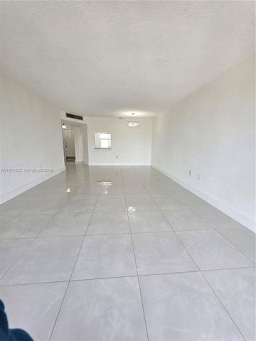 1351 NE 191st St E420, Miami, FL 33179