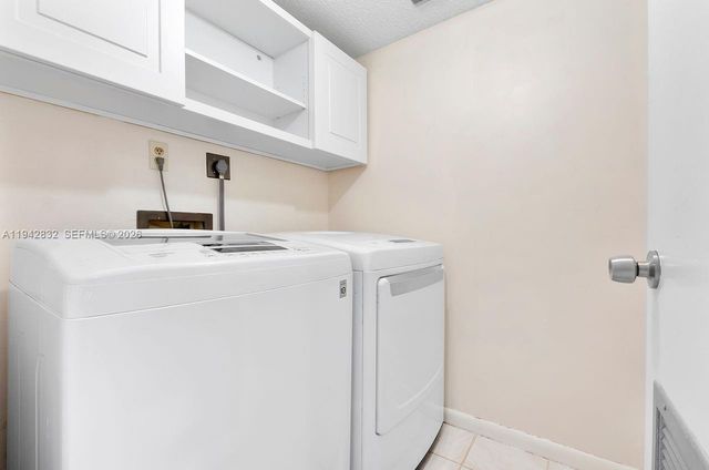 2200 S Cypress Bend Drive 406, Pompano Beach, FL 33069