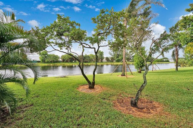 2200 S Cypress Bend Drive 406, Pompano Beach, FL 33069