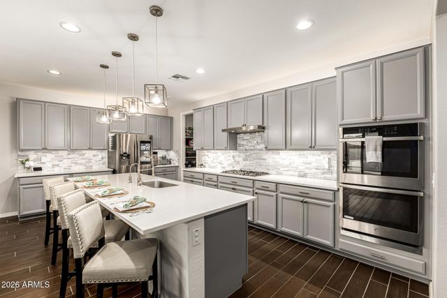 12515 W TUCKEY Lane, Glendale, AZ 85307