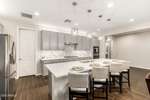 12515 W TUCKEY Lane, Glendale, AZ 85307