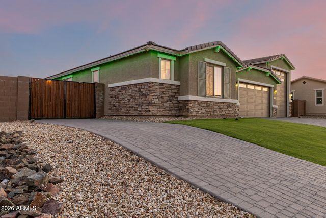 12515 W TUCKEY Lane, Glendale, AZ 85307